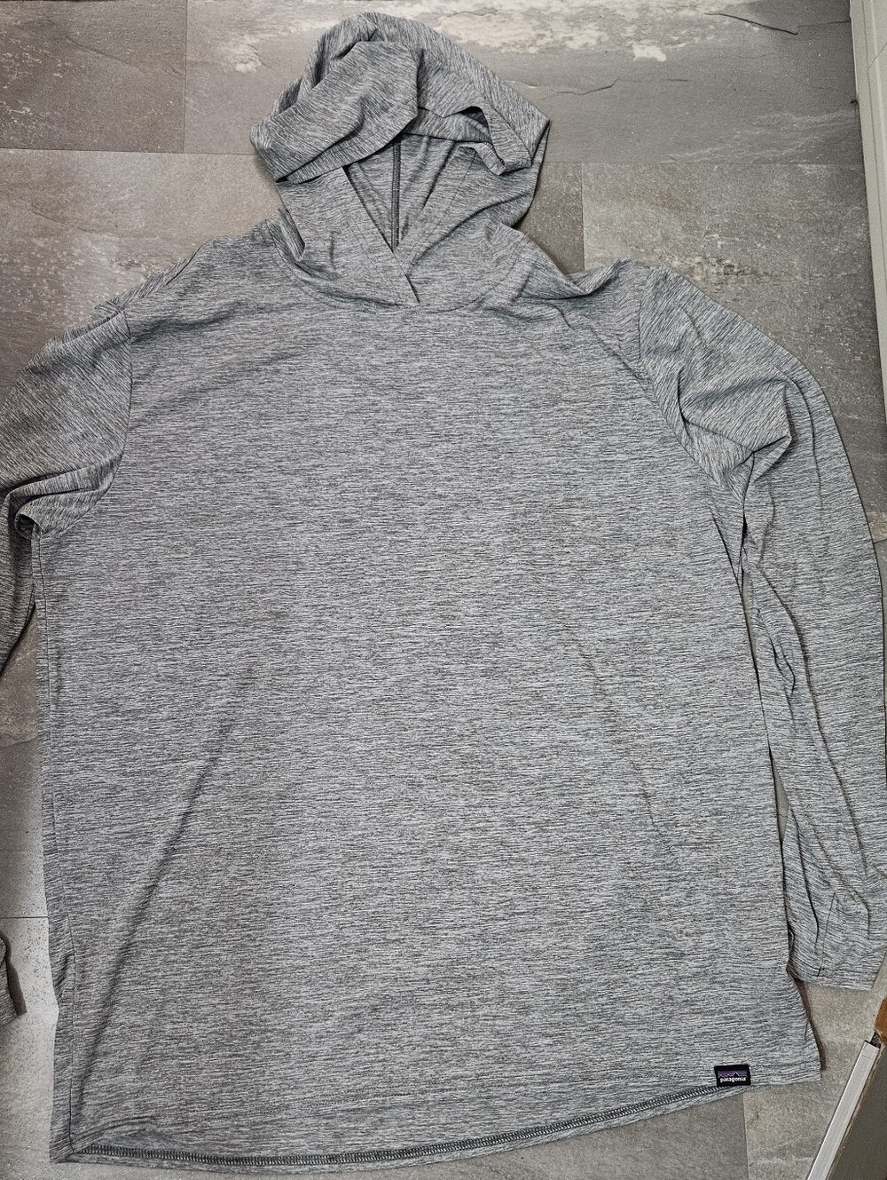 Patagonia Capilene Cool Daily. Grey. Lightweight Hood Long Sleeve Shirt. L.